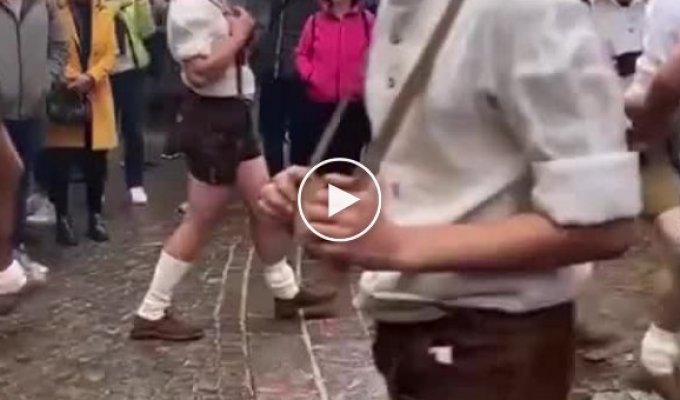 Шуплаттлер - забавный традиционный танец в Австрии