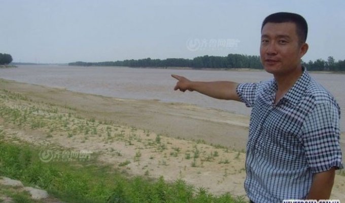 Житель Китая предоставил СМИ фотографии инопланетянина (15 фото)