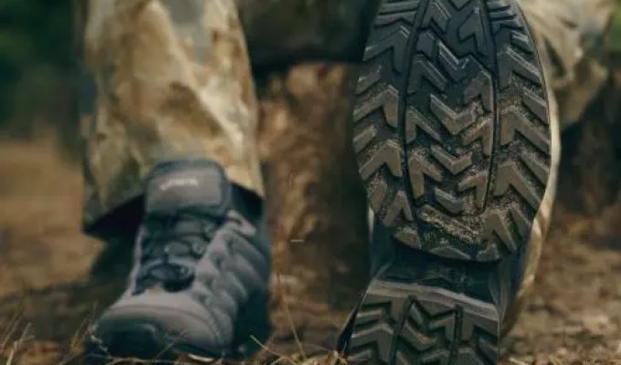 Как сохранить ноги сухими и в комфорте во время продолжительной прогулки под дождем или по мокрой траве