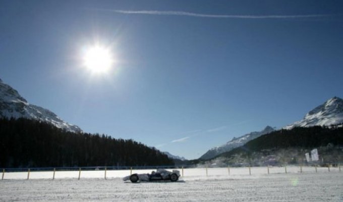 BMW на льду (10 фото)