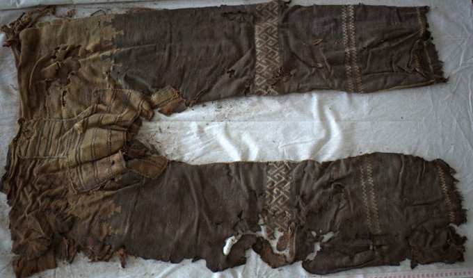 Найдены самые древние штаны, более 3300 лет (4 фото)