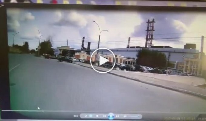 В Каменске-Уральском автомобилистка на «зебре» сбила двух человек