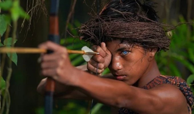 The Blue-Eyed Tribe of Buton Island: A Genetic Phenomenon (8 photos)
