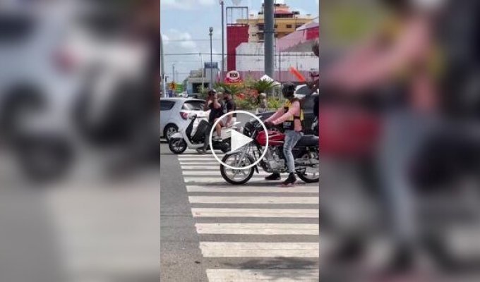 A clear explanation for motorcyclists