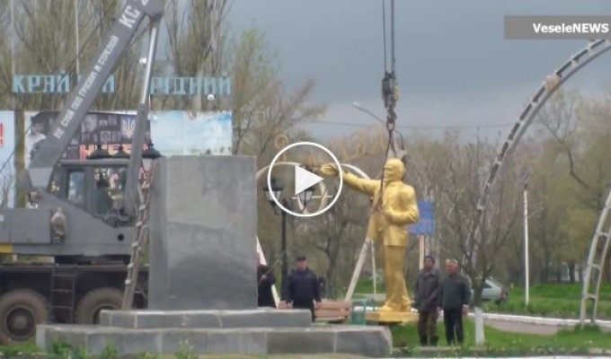 В Запорожской области коммунисты восстановили памятник Ленину