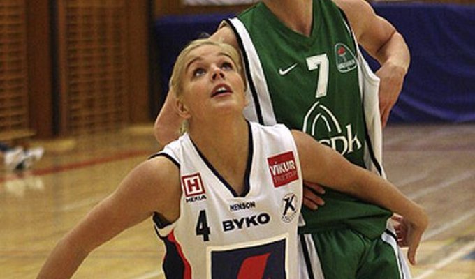 Женский баскетбол :)