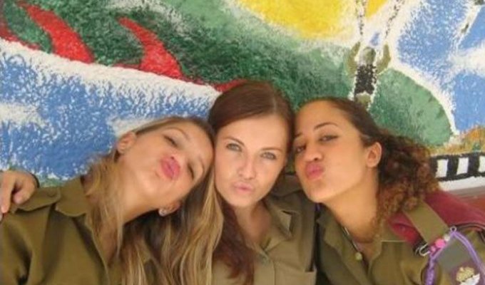 Военнослужащие девушки Израиля (27 фото)