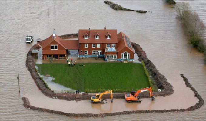 Наводнение на юго-западе Англии (22 фото)