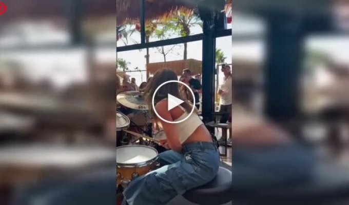 Кристин Беджани: барабанщица, которая превращает музыку в шоу