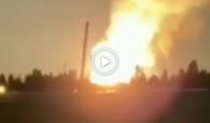 Explosion and fire on the Yamburg-Yelets 1 gas pipeline in the village of Pelym, Sverdlovsk Region