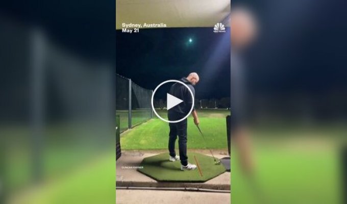 Австралийский гольфист случайно заснял метеор
