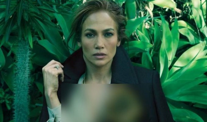 53-year-old Jennifer Lopez posed for Vogue (8 photos)