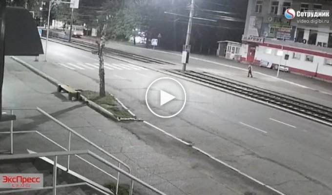 В Бийске молодой автомобилист на ВАЗе сбил пешехода