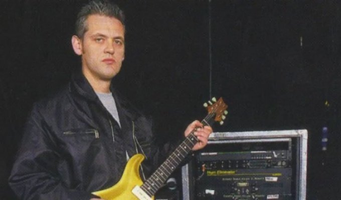 Massive Attack guitarist Angelo Bruschini died at the age of 44 (2 photos + 2 videos)