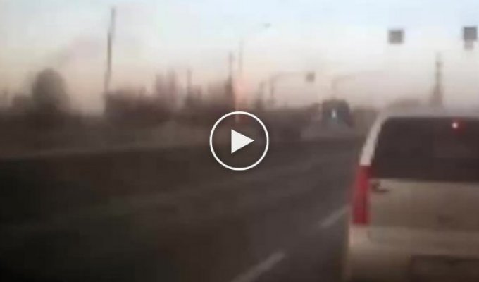 В Комсомольске-на-Амуре автомобилистка подлетела на отбойнике и оказалась на встречной полосе
