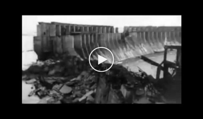Взрыв плотины ДнепроГЭС (1941)