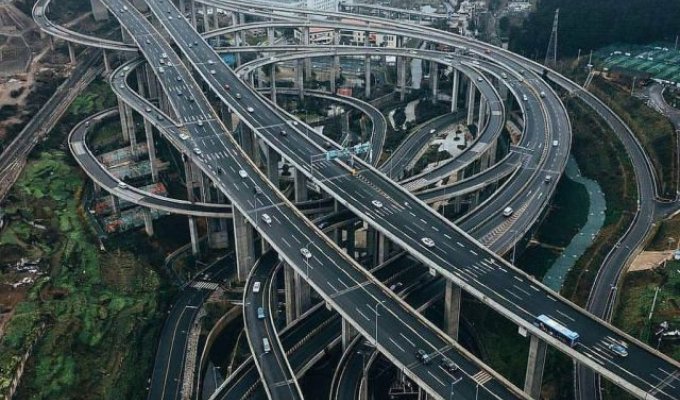 China built one of the most complex overpasses in the world - Huangjuewan (3 photos + video)