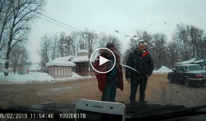 Невнимательный водитель Nissan подбил такси в Ленинградской области