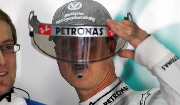 Михаэль Шумахер завершает карьеру в Формуле-1 (текст)