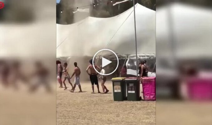 Человек против стихии: смешная схватка со смерчем