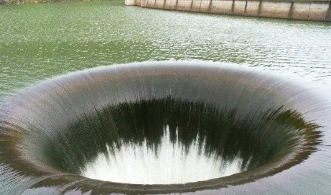 The biggest hole in the world (16 photos)