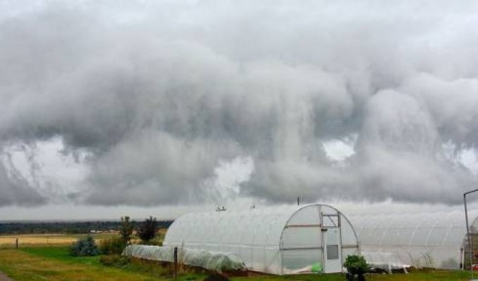 Пугающие облака в штате Монтана (16 фото)