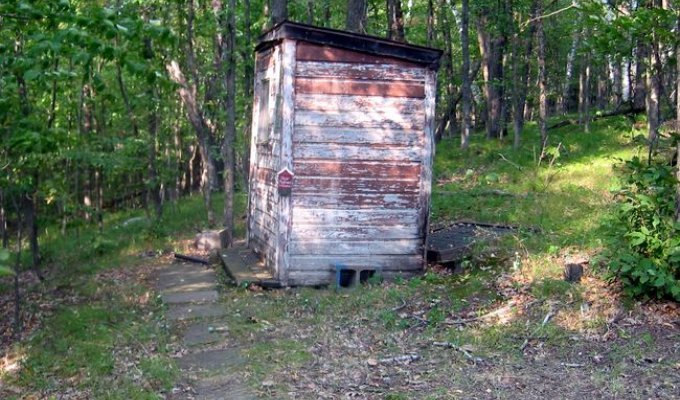 The best village toilet (10 photos)