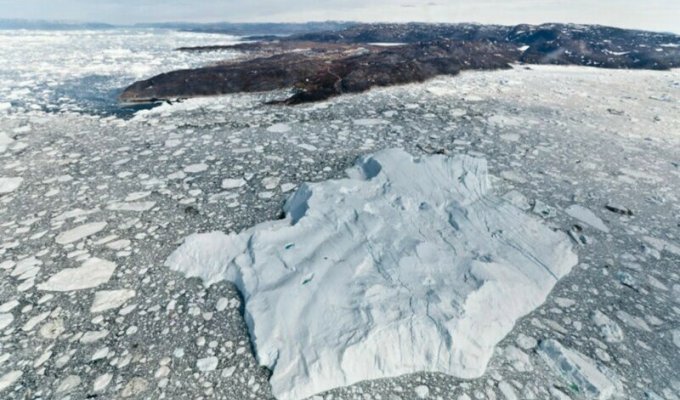 Льды Антарктиды и Гренландии тают в шесть раз быстрее, чем в 1990-х (3 фото + 1 видео)