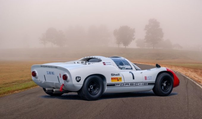 The rarest Porsche 910 prototype is up for auction (17 photos)
