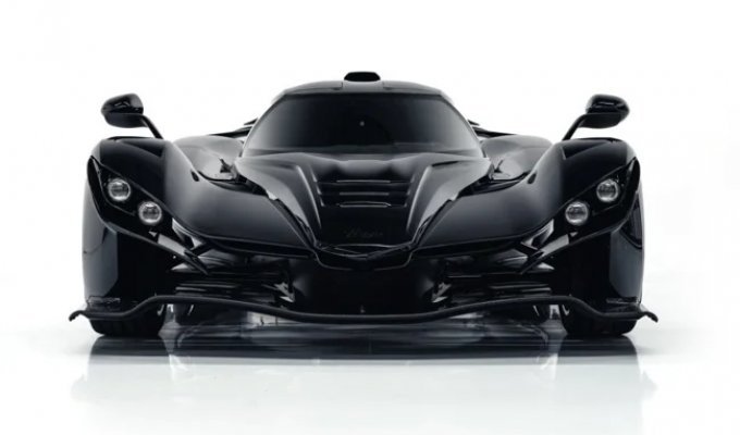 Praga Cars released the first car in the last 77 years - the Bohema supercar (13 photos)