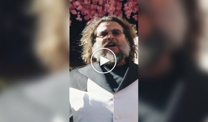 Jack Black covers Baby One More Time