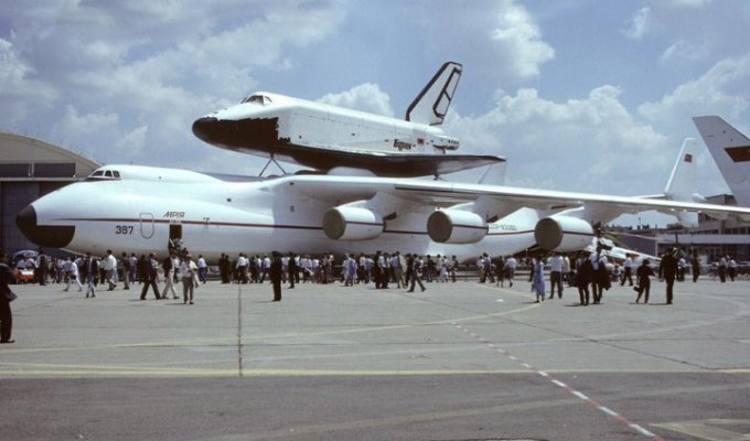 Антонов, самый большой самолет в мире