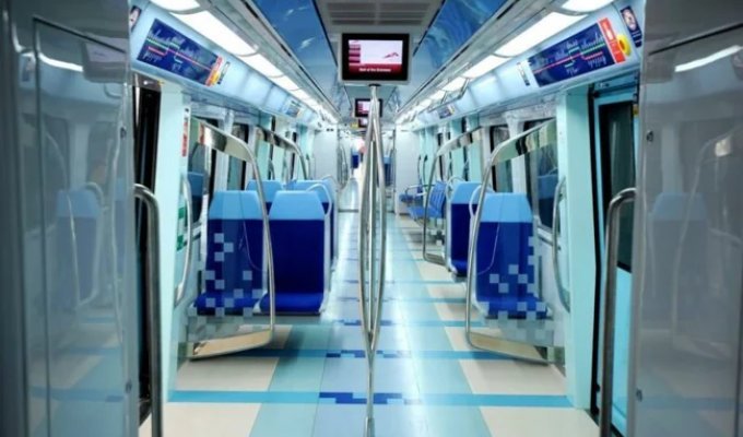 What subway cars look like in different countries and eras (29 photos)
