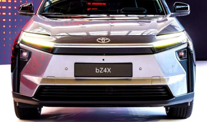 Toyota реализовала всего 18 электромобилей в Японии в прошлом месяце (3 фото)