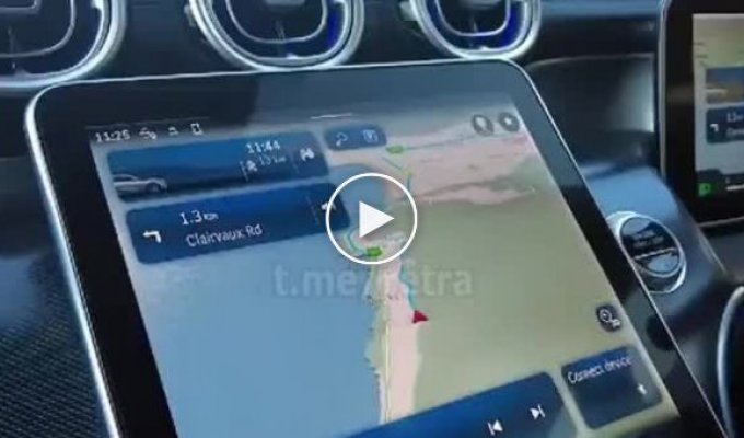 Что думает искусственный интеллект Mercedes о BMW
