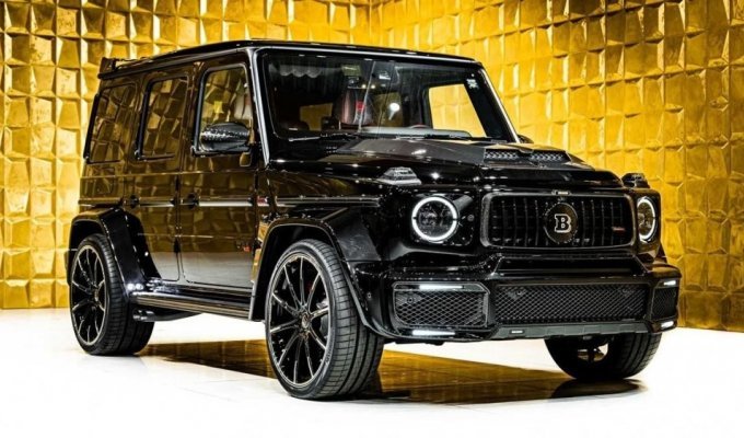 One of ten Mercedes-AMG G63 V12 Brabus put up for sale (18 photos)