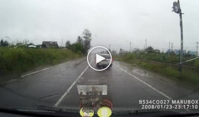 Ямы на дорогах Хабаравском крае. ДТП из-за несоблюдения дистанции (мат)