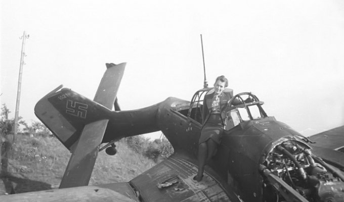 10 бесценных фотографий, сделанных во время Второй мировой войны (11 фото)
