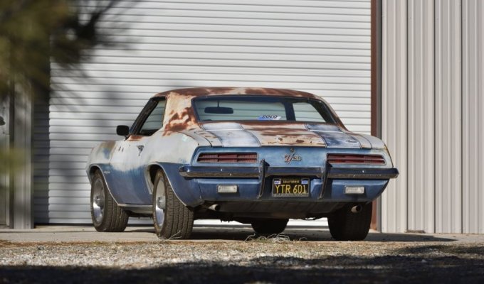 Rusty 1969 Chevrolet Camaro from Paul Walker's collection will be sold at auction (22 photos)