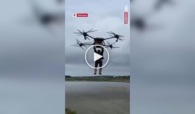 Фермер прокатился на сельхоздроне