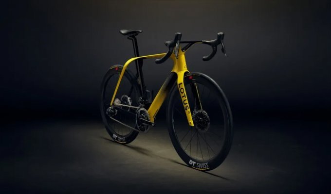 Lotus released a bicycle for the price of a car (7 photos)