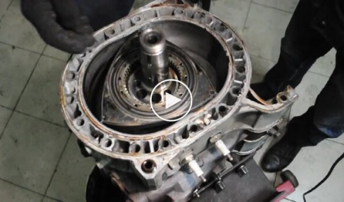 Как работает роторный двигатель Mazda RX8