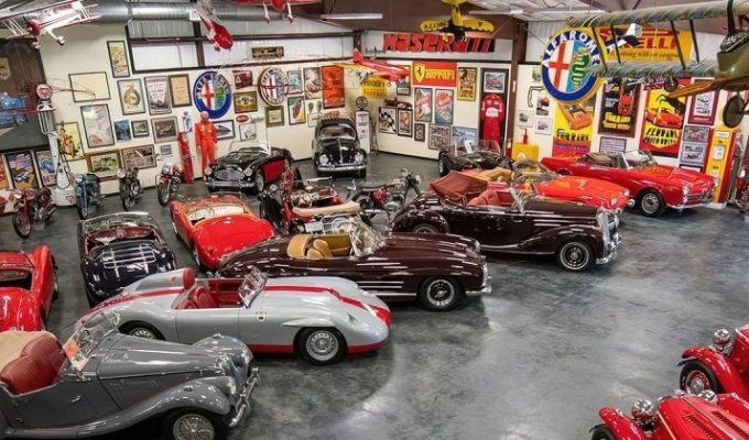 Мега-коллекция из более чем 120 классических автомобилей отправляется на аукцион (38 фото + 2 видео)