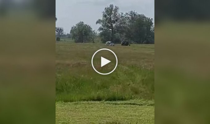 Погоня за трактором в поле
