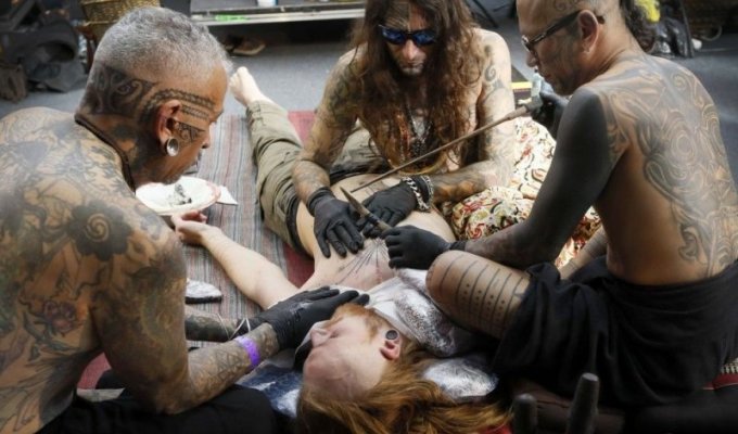 Международный фестиваль татуировок в Лондоне (11 фото)