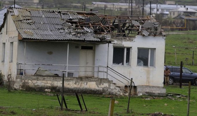 Нагорный Карабах спустя три дня после возобновления боевых действий (12 фото)