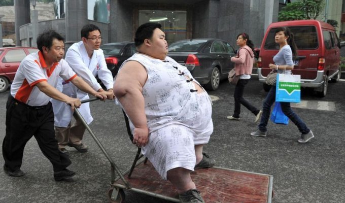 Самый толстый в мире китаец (10 фото)