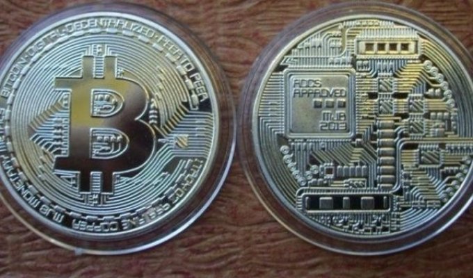 В Обнинске цыгане продали мужчине монеты под видом биткоинов (2 фото)