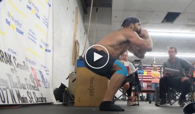 In Illinois, a man got into the Guinness Book of Records by doing 26,100 squats in 24 hours.