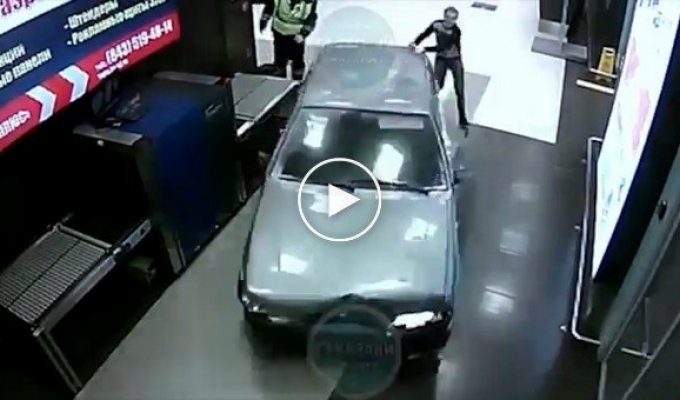 Задержание водителя в аэропорту Казани
